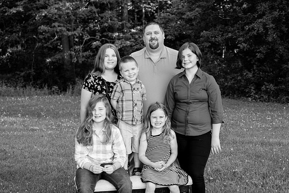bhostphoto_001_bw