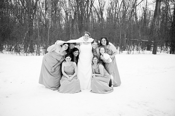 a_bhostphoto_210_bw