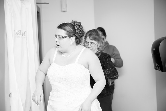 a_bhostphoto_002_bw