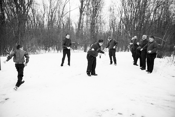 a_bhostphoto_201_bw