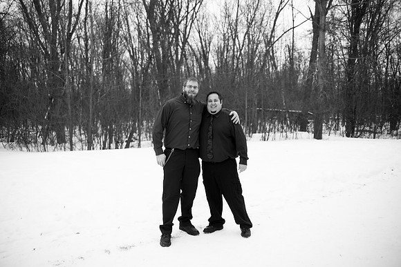 a_bhostphoto_100_bw