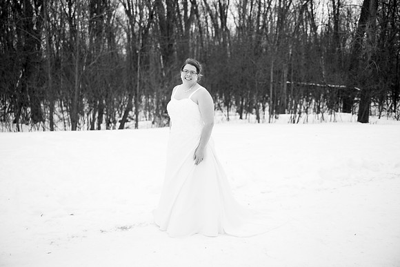 a_bhostphoto_224_bw