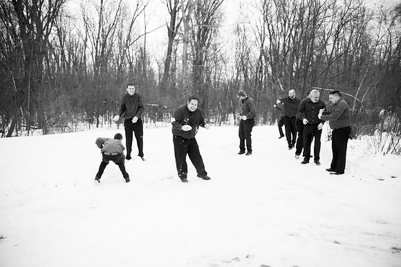 a_bhostphoto_203_bw
