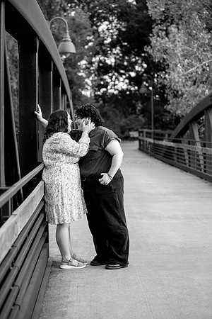 bhostphoto_180_bw