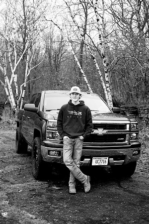bhostphoto_440_bw