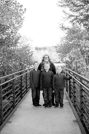bhostphoto_001_bw