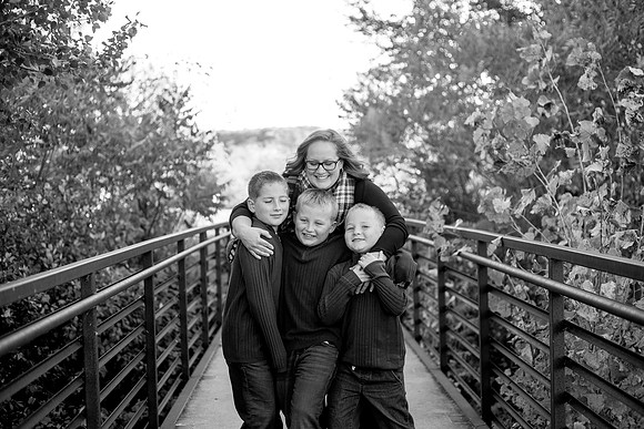 bhostphoto_005_bw