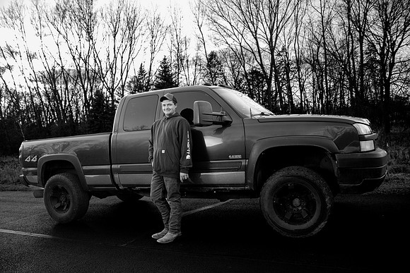 bhostphoto_405_bw