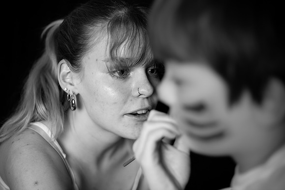 bhostphoto_310_bw