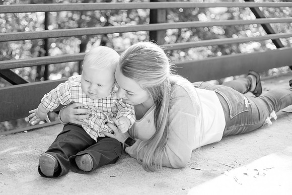bhostphoto_210_bw