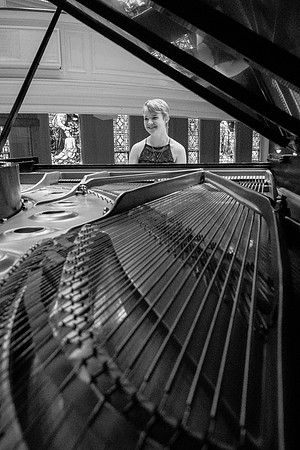 bhostphoto_023_bw