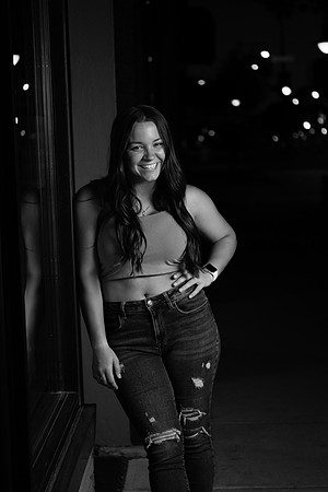 bhostphoto_220_bw