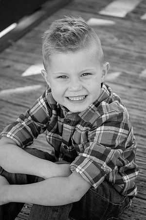 bhostphoto_180_bw