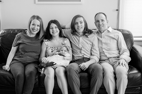 bhostphoto_800_bw