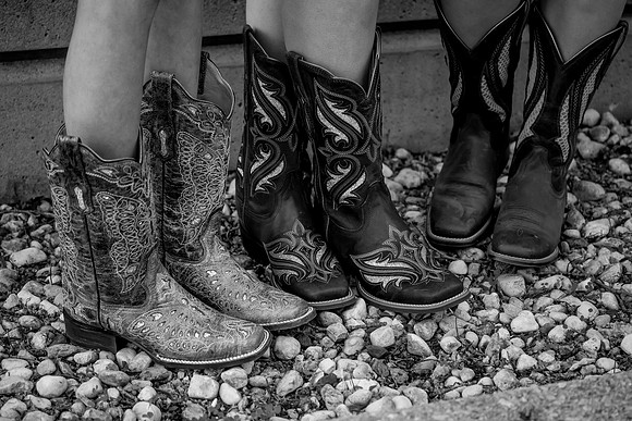 bhostphoto_040_bw