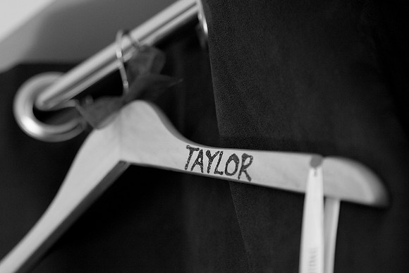 bhostphoto_0124_bw